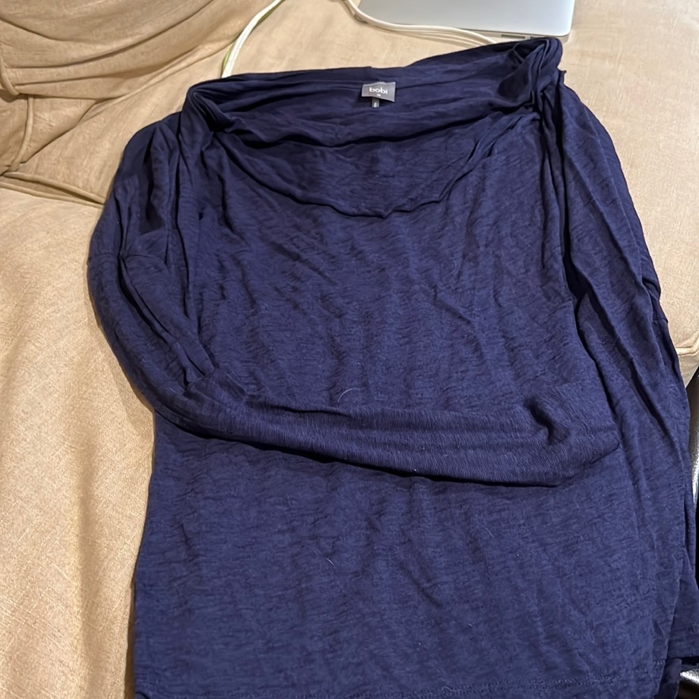 Bobi Womens shirt. Size medium navy